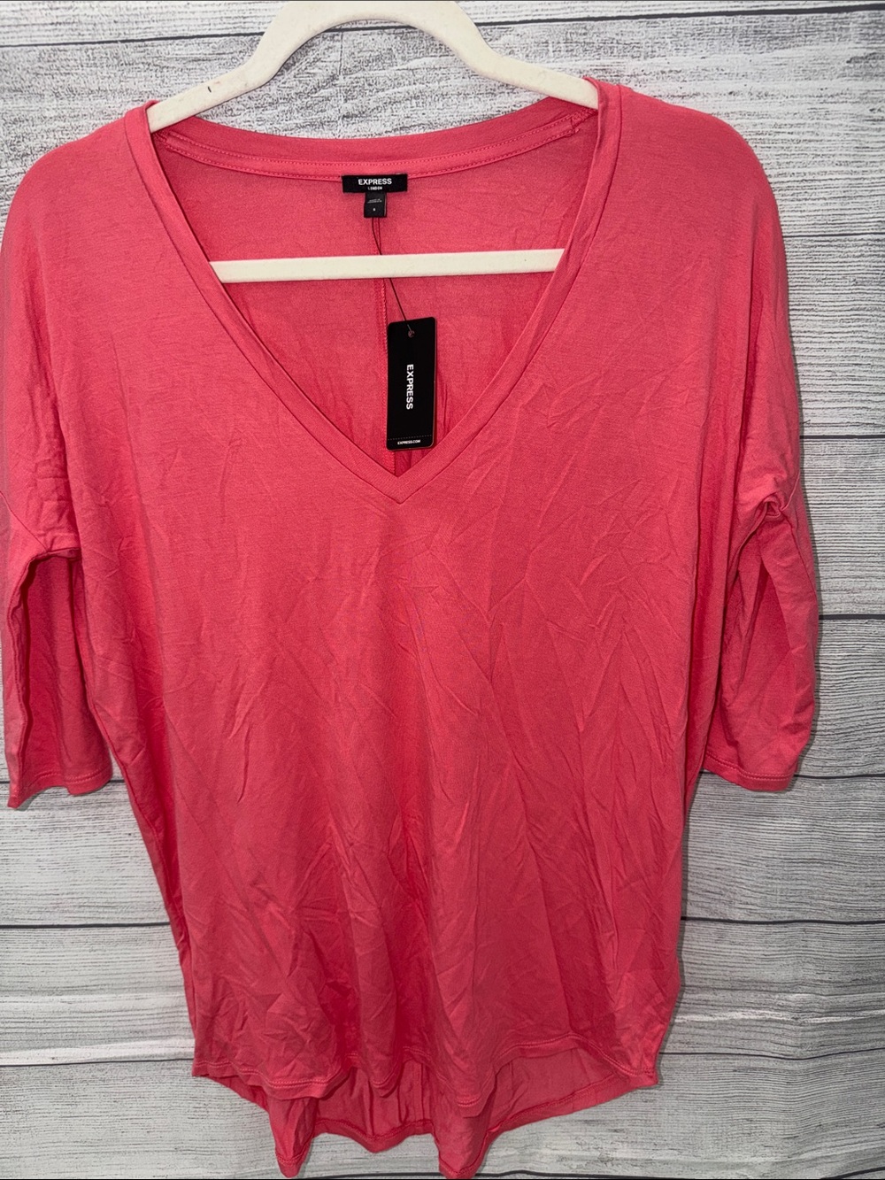 Express Women's V-Neck Short Sleeve Top - Coral Pink
